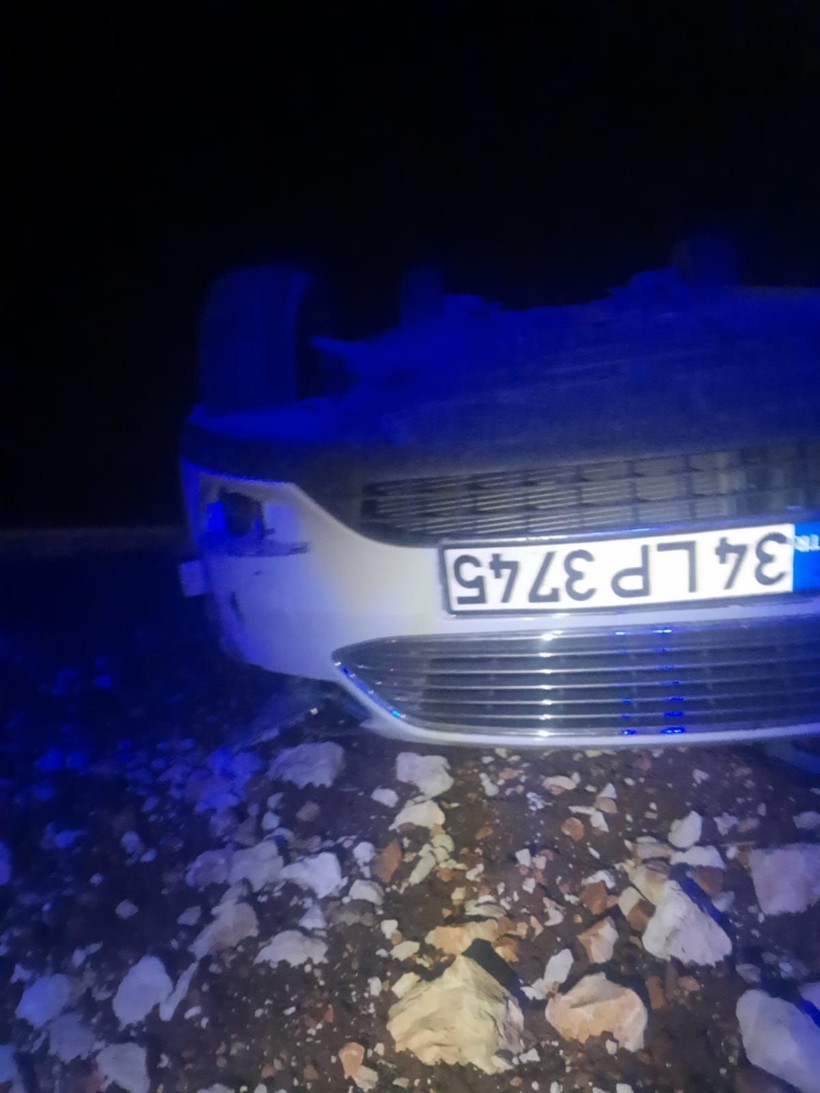 Mardin’de otomobil takla attı: 7 yaralı - Resim: 1
