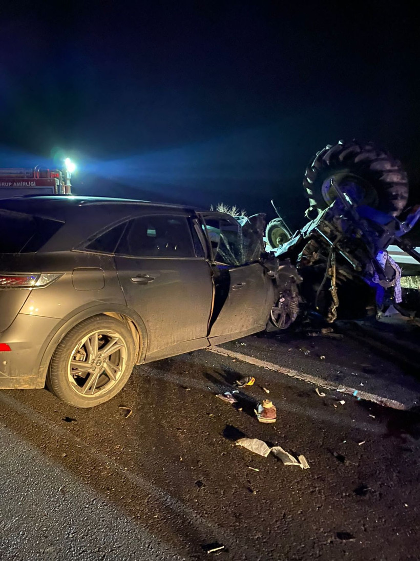 Mardin'de cip ile traktör çarpıştı: 3 yaralı - Resim: 2