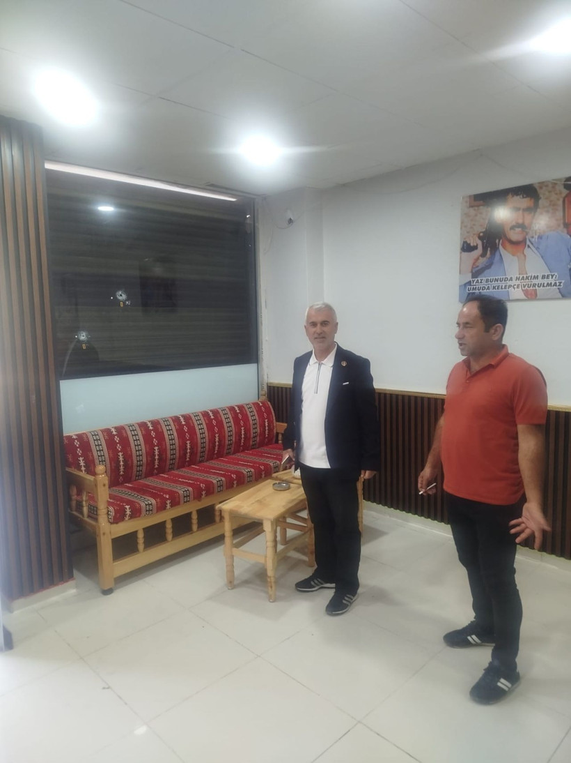 Diyarbakır’da iş yerine silahlı saldırı kamerada - Resim: 1