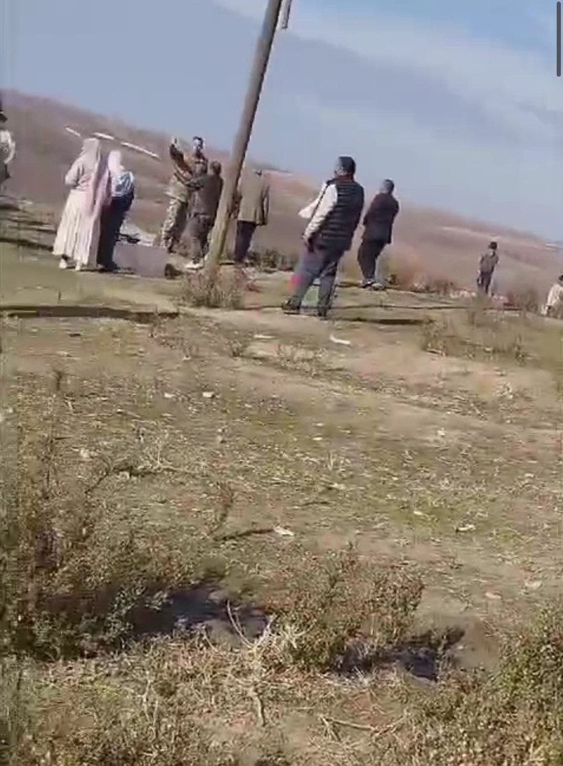 Diyarbakır'da aileler arasındaki arazi kavgası kamerada: 1 yaralı - Resim: 3