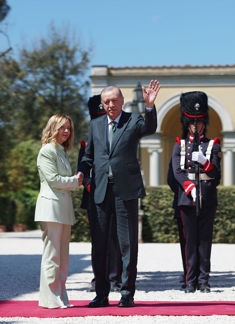 Türkiye-İtalya Zirvesi’nde tarihi anlaşmalar! Meloni’den Erdoğan’a arabuluculuk övgüsü! - Resim: 1