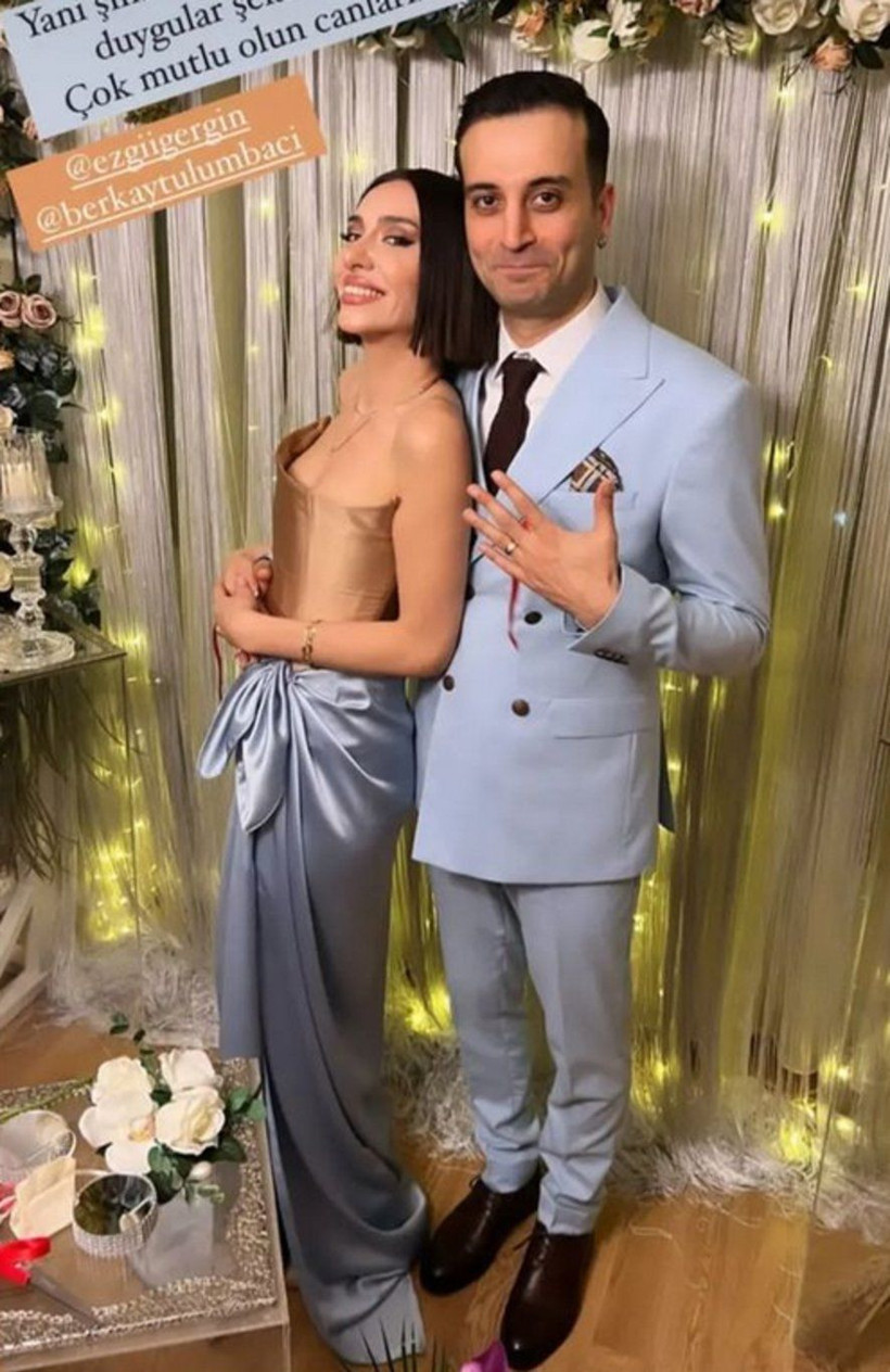 Oyuncu Berkay Tulumbacı ile şarkıcı Ezgi Gergin nişanlandı - Resim: 2