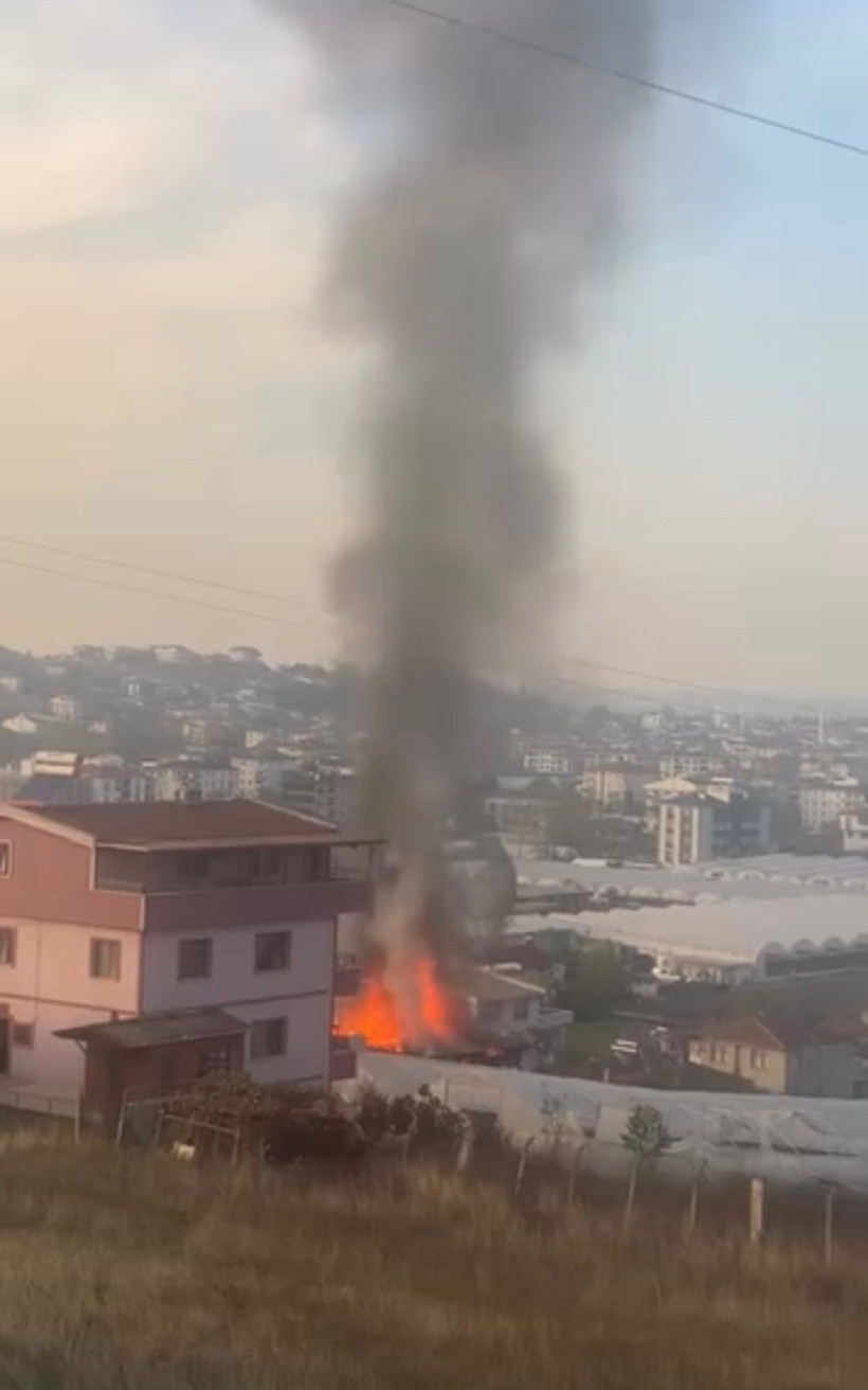 Yalova’da 2 katlı evde yangın - Resim: 1