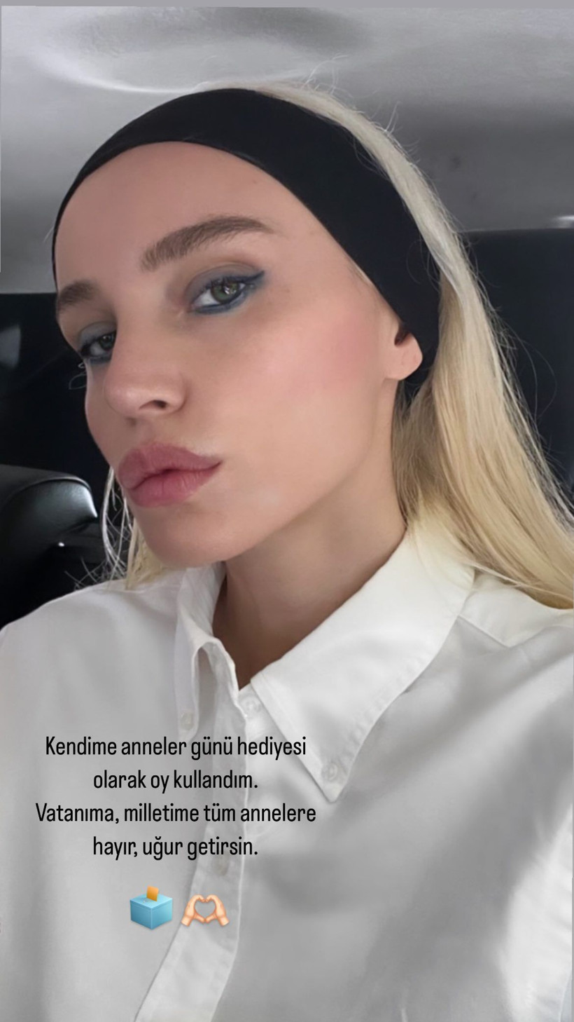 Hangi ünlü hangi Cumhurbaşkanı adayına oy veriyor? Ünlü isimlerden 14 Mayıs seçim paylaşımları... - Fotoğraf: 17