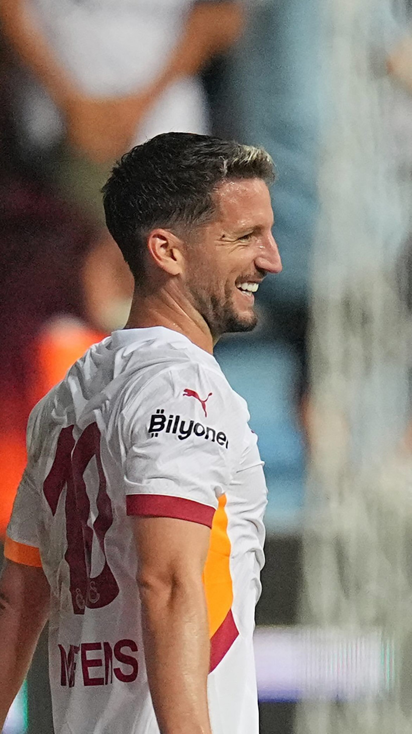 Dries Mertens futbola veda ediyor: Son maçına Galatasaray formasıyla çıktı - Resim: 1