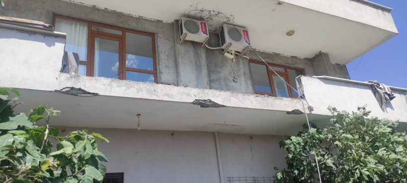 Batman'da balkon çöktü! 3 ölü, 3'ü ağır 6 yaralı - Resim: 1