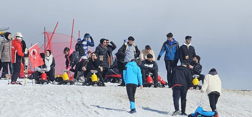 Bingöl Emniyeti, 30 öğrenciyi Hesarek Kayak Merkezi’nde buluşturdu - Resim: 2