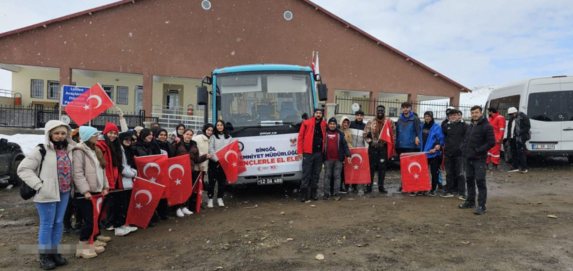 Bingöl Emniyeti, 30 öğrenciyi Hesarek Kayak Merkezi’nde buluşturdu - Resim: 4
