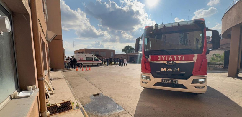 Çorlu'da hastanenin sigorta panelinde patlama - Resim: 1