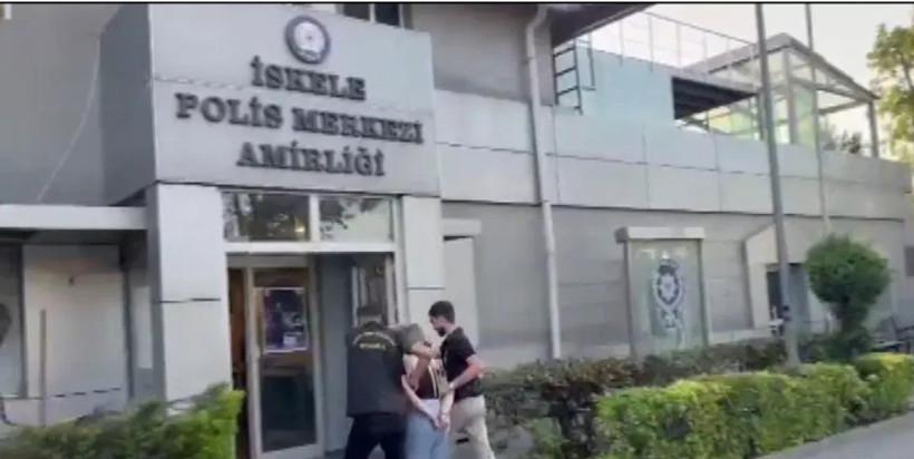 Sekiz yıldır her yerde aranıyordu, kadın kılığında Kadıköy'de yakalandı - Fotoğraf: 2