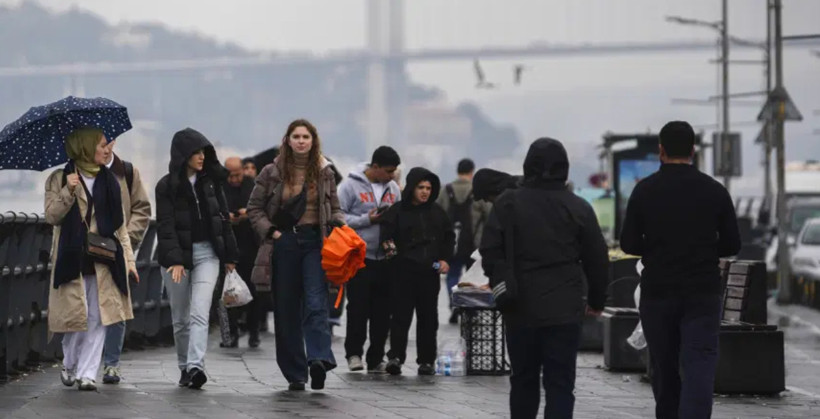 İstanbul'da yağmur daha bitmedi: Meteoroloji saat verdi, sağanak yeniden şiddetlenecek - Fotoğraf: 4
