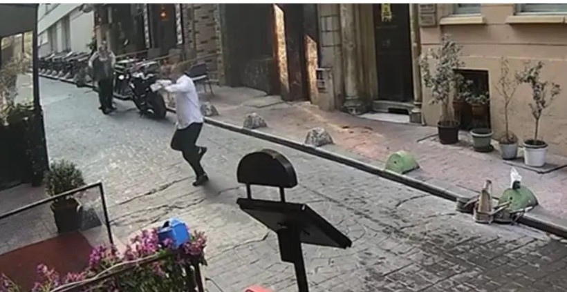 İstiklal Caddesi'nde silah sesleri: Otelden çıkıp kurşun yağdırdı - Resim: 2