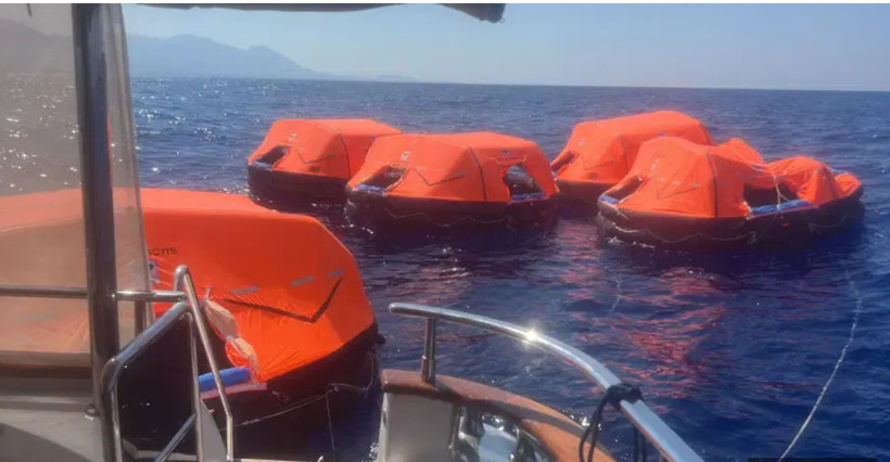 Girne'deki feribot faciasında yürek yakan ayrıntı. Ailesini kurtardı, kendi canından oldu - Fotoğraf: 5