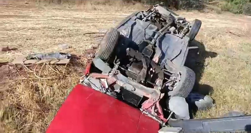 Otomobille takla atıp şarampole yuvarlandı - Resim: 2