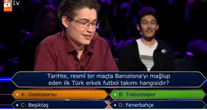 Kim Milyoner Olmak İster'de 500 bin TL'lik futbol sorusu! Doğru cevap şaşırttı - Fotoğraf: 6