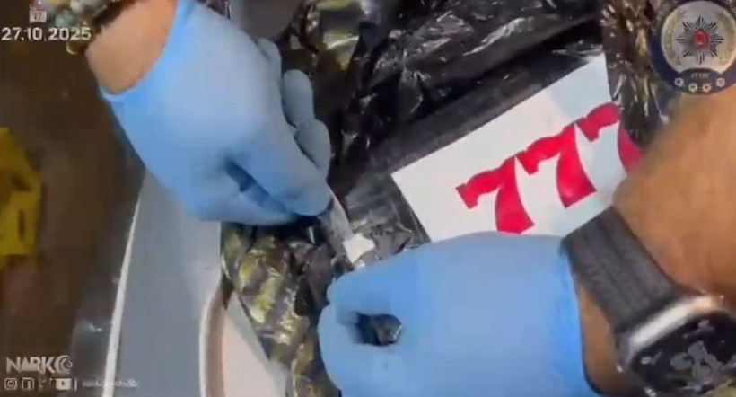 Hatay'da 5 milyon 500 bin TL'lık kokain ele geçirildi; 2 tutuklama - Resim: 1