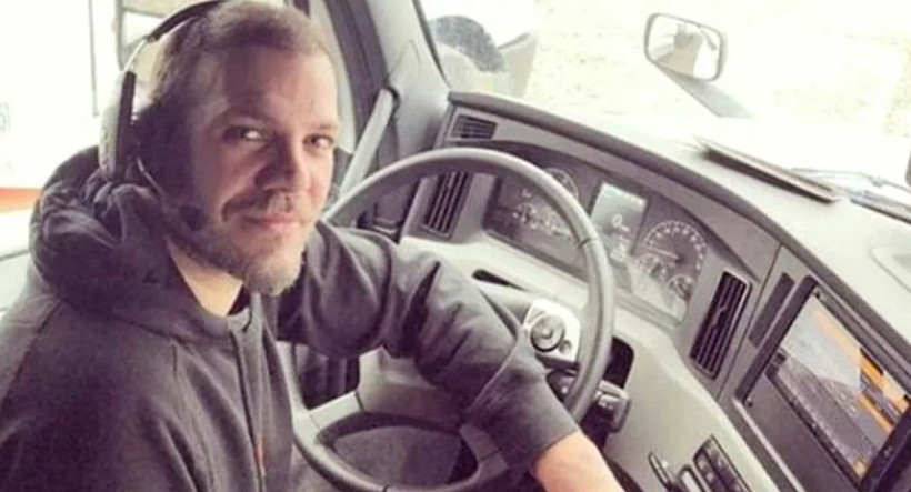 Tolga Karel miras açıklamasıyla gündem oldu! Eski oyuncudan bitcoin paylaşımı - Resim: 1