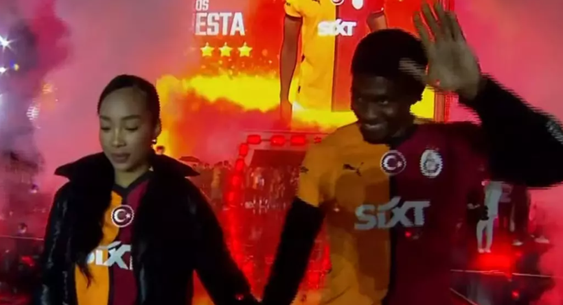 Galatasaray, 25. şampiyonluk kupasını aldı! Yenikapı'da taraftar rekoru kırıldı - Fotoğraf: 8
