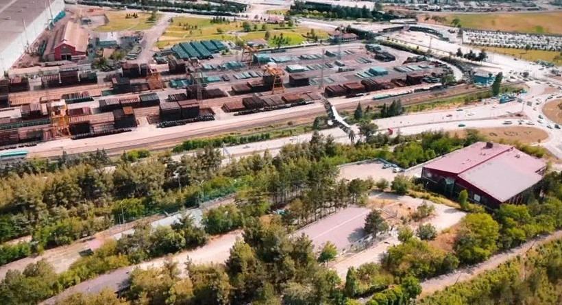 Gökyüzünde süzülen leylek dron kamerasında - Resim: 3