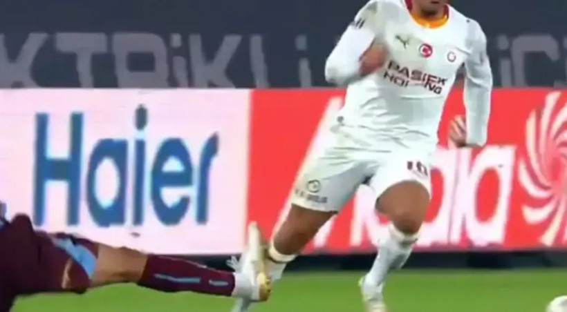 Trabzonspor-Galatasaray maçının hakemi için olay yorum! "Ayağı kırılacaktı, kırmızıyı atladı" - Fotoğraf: 6