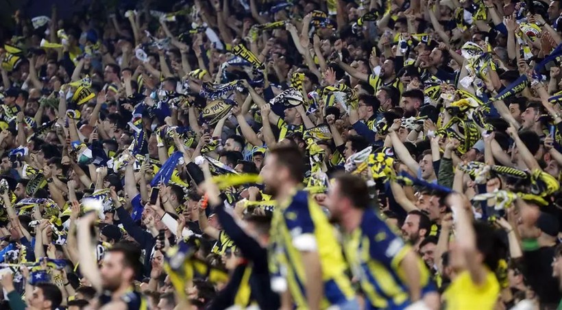 Fenerbahçe'de taraftar çıldırdı! Tribünler o ismi başkanlığa davet etti - Resim: 2