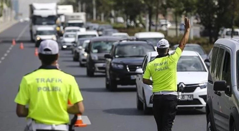 Trafik cezaları ikiye katlandı, yeni dönem başlıyor! Hem ehliyet hem araç gidecek - Resim: 3