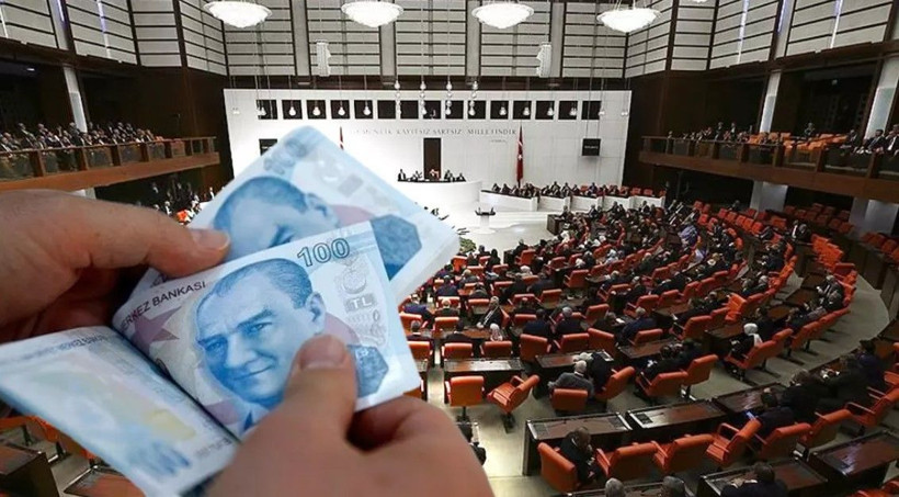 Emekli bayram ikramiyesi için 17 bin TL teklifi! 'Hayırlı olsun' diyerek Meclis'e sundu - Resim: 1