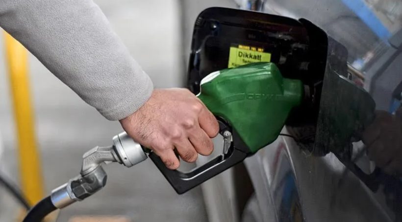 Benzin ve motorine zam geliyor! İndirim sevinci kısa sürdü - Resim: 3