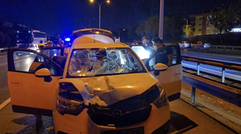 Sultanbeyli TEM'de otomobilin çarptığı yaya hayatını kaybetti - Resim: 3