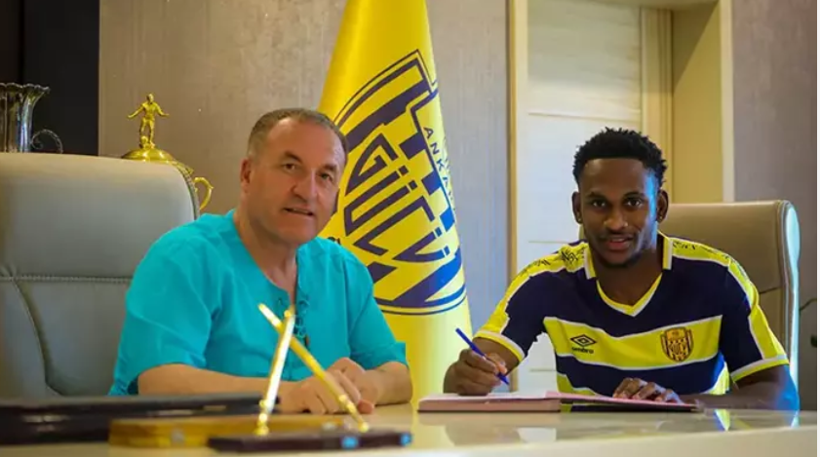 Süper Lig'de biten tüm transferler listesi; İşte yaz transfer dönemine damga vuran isimler - Fotoğraf: 74