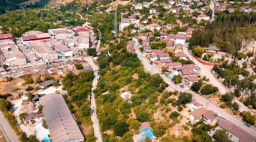 Gökyüzünde süzülen leylek dron kamerasında - Resim: 2