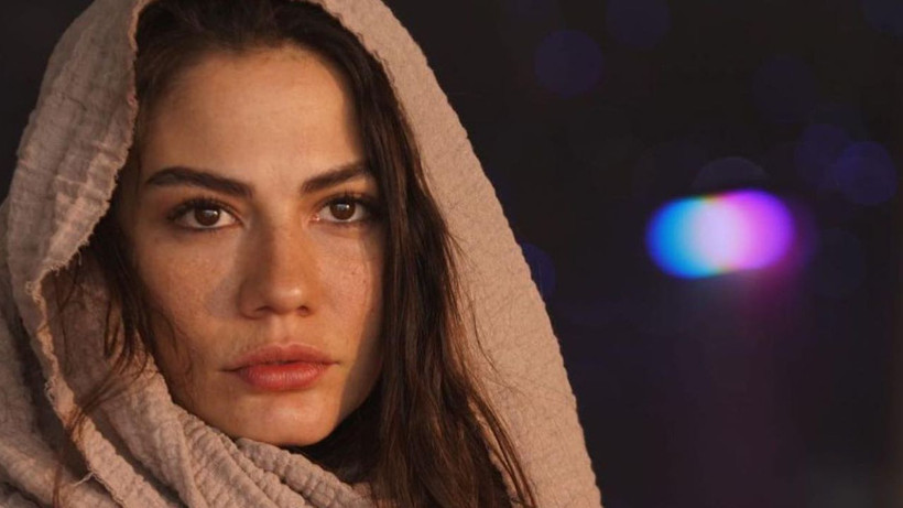 Adım Farah için geri sayım başladı; Demet Özdemir ve Engin Akyürek'in dizisi Adım Farah yayın tarihi belli oldu - Fotoğraf: 6