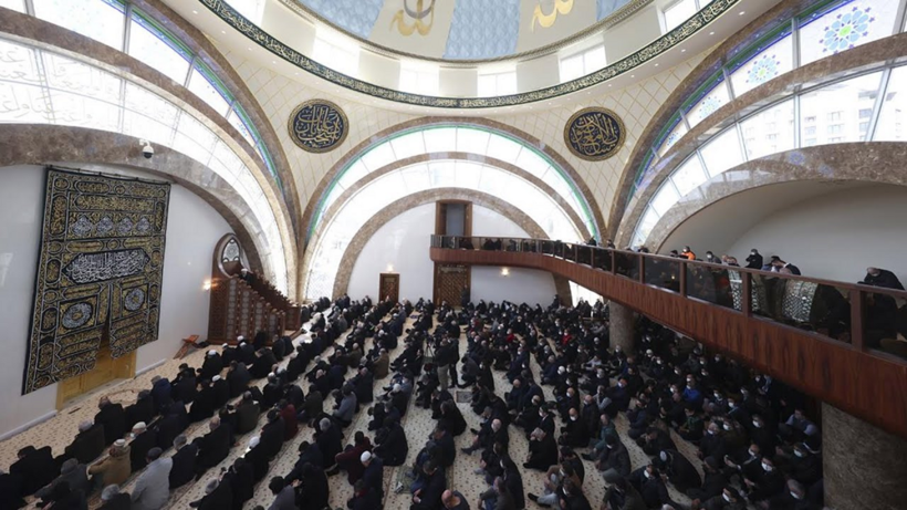 Cuma hutbesi yayımlandı: Diyanet 31 Mart Cuma hutbesi konusu ne? "Zekat: İslam'ın Dayanışma Köprüsü" - Fotoğraf: 7