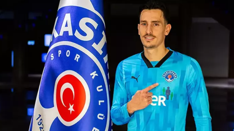 Süper Lig'de biten tüm transferler listesi; İşte yaz transfer dönemine damga vuran isimler - Fotoğraf: 80
