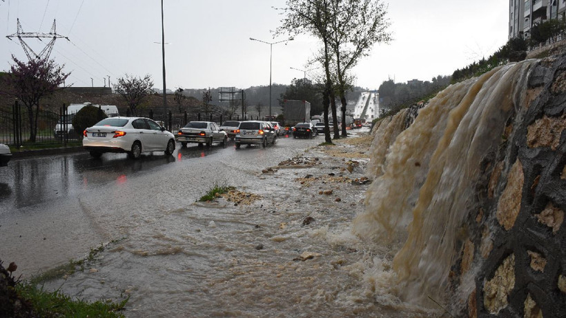 Meteoroloji'den 44 il için sarı kodlu uyarı: Toz taşınımı ve sağanak bekleniyor - Fotoğraf: 12