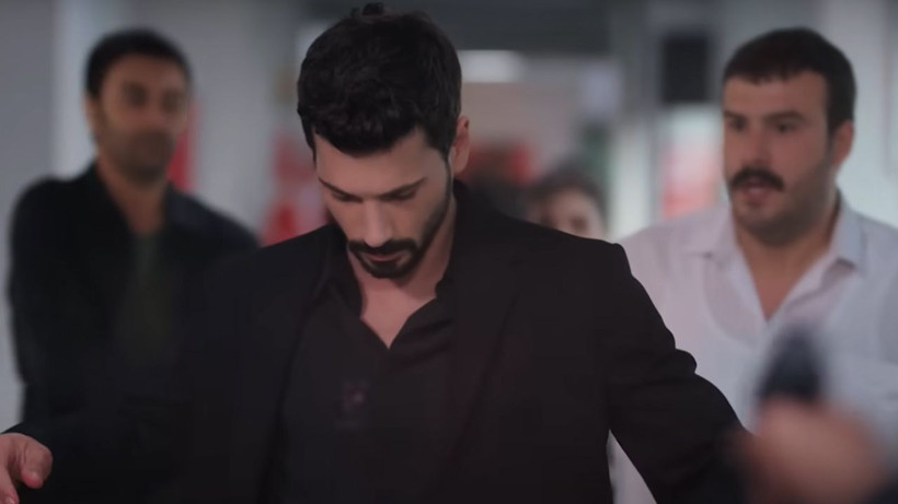 Hudutsuz Sevda dizisinde olay değişiklik kararı; Miray Daner'in partneri bakın kim oldu - Fotoğraf: 8