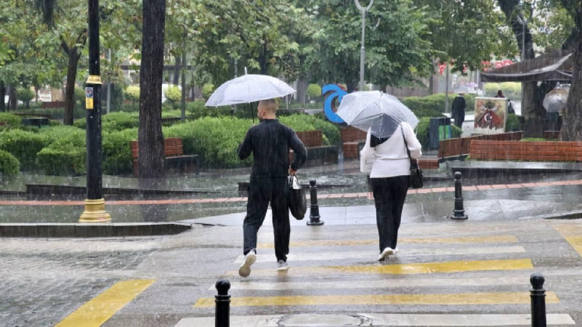 Meteoroloji'den 12 il için sarı kodlu uyarı: İller tek tek sıralandı, çok kuvvetli fırtına, kar ve sağanak geliyor - Fotoğraf: 9