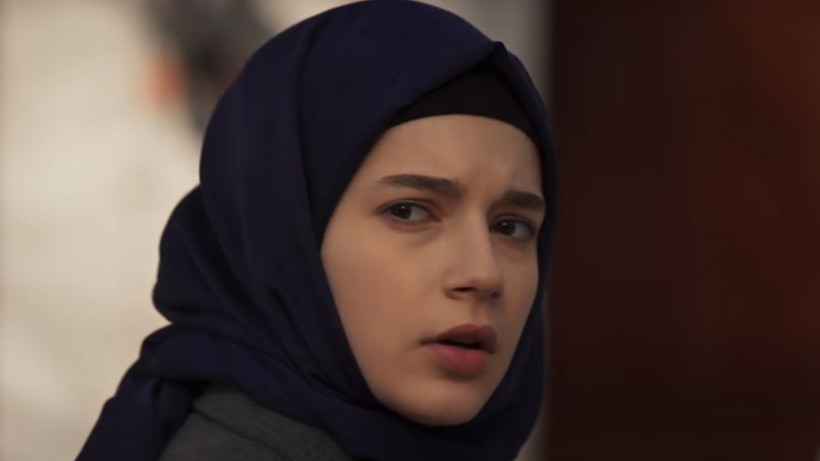 Kızıl Goncalar dizisi için sürpriz açıklama geldi; Artık yayınlanmayacak - Fotoğraf: 2