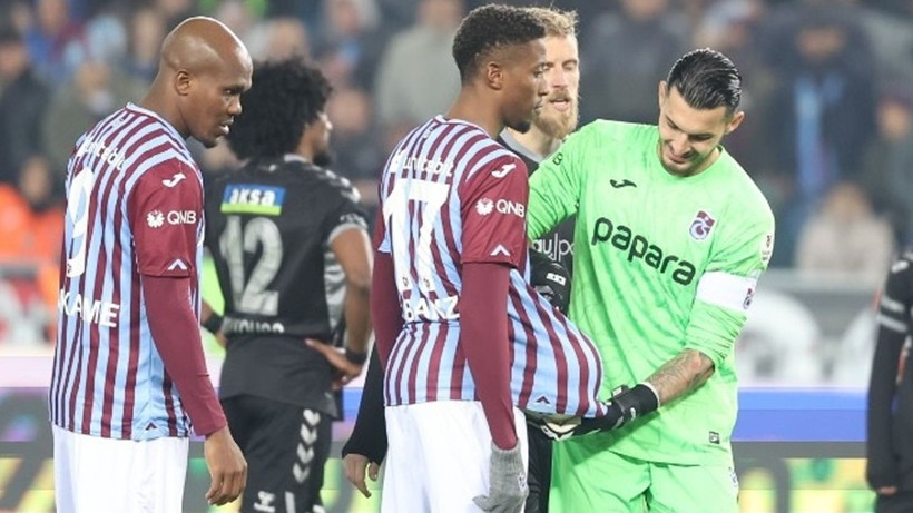 Trabzonspor maçında ilginç görüntü! Şenol Güneş de istemedi - Fotoğraf: 7