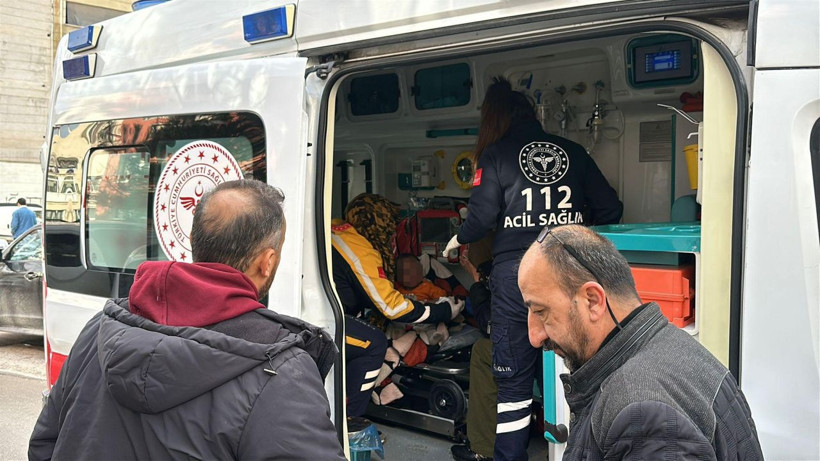 Annesinin yalnız bıraktığı 8 aylık bebeği, polis evden çıkardı - Fotoğraf: 4