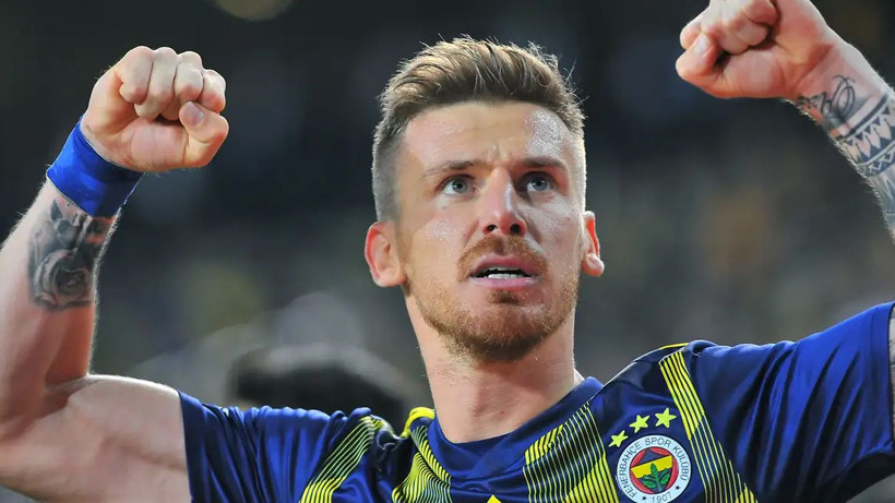Fenerbahçe’de Serdar Aziz yeniden kadroya alındı; Jose Mourinho ile sürpriz görüşme - Fotoğraf: 2