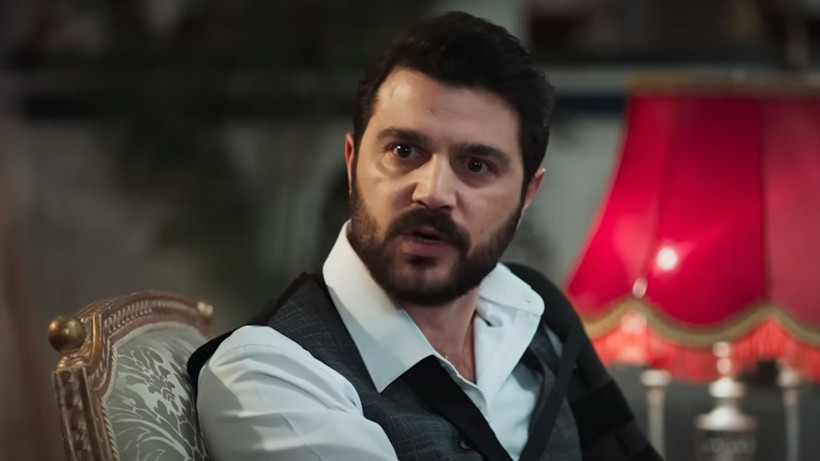 Hudutsuz Sevda dizisinde Miray Daner krizi, anlaşma sağlanamadı - Fotoğraf: 2