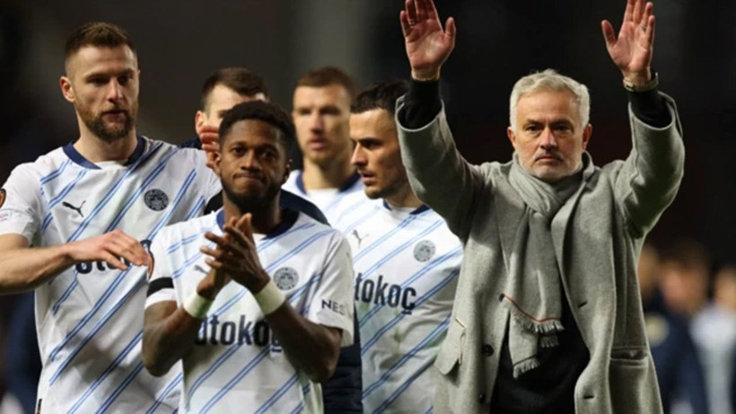 Fenerbahçe’de olay Mert Hakan Yandaş kararı, Jose Mourinho son noktayı koydu - Fotoğraf: 2