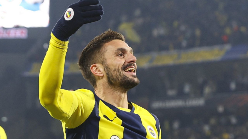 Süper Lig devi Fenerbahçe ile yollarını ayırdı, sözleşmesi bitmeden veda etti - Fotoğraf: 7