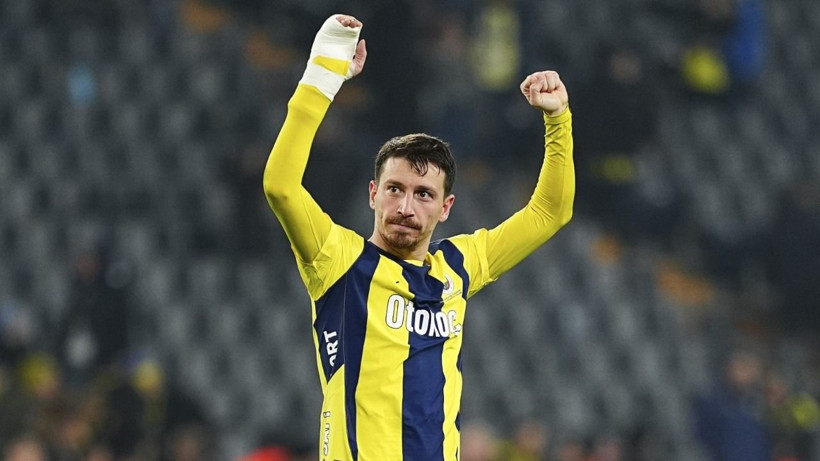 Fenerbahçe'de 7 isim sezon sonu gönderilecek! Ali Koç Jose Mourinho ile o futbolcuları görüştü - Fotoğraf: 6