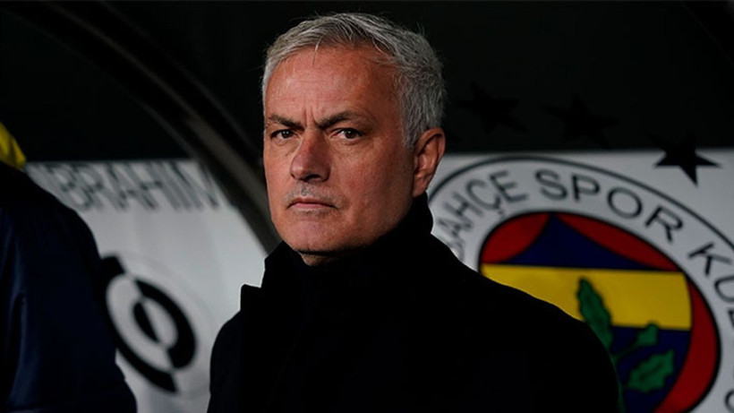 Fenerbahçeli o futbolcular sezon sonu gönderiliyor: Mourinho'yu takipten çıktılar! - Fotoğraf: 5