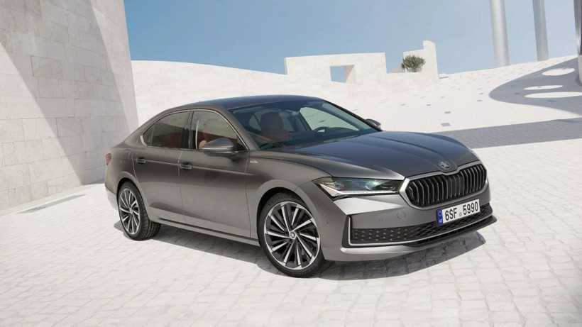 Skoda Superb fiyatlarında bu kez çılgınlık var; Liste dibi görmüş durumda - Fotoğraf: 11