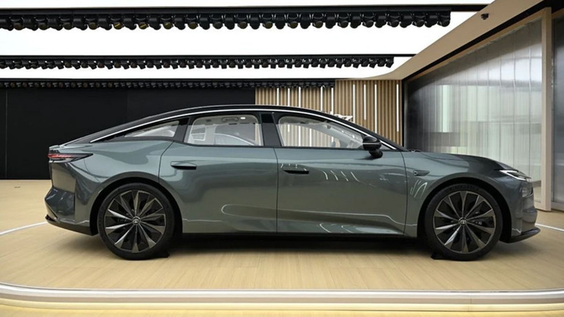 Toyota’nın yeni elektrikli otomobili Türkiye’de; Toyota bZ7 fiyatı çok şaşırtacak - Fotoğraf: 10