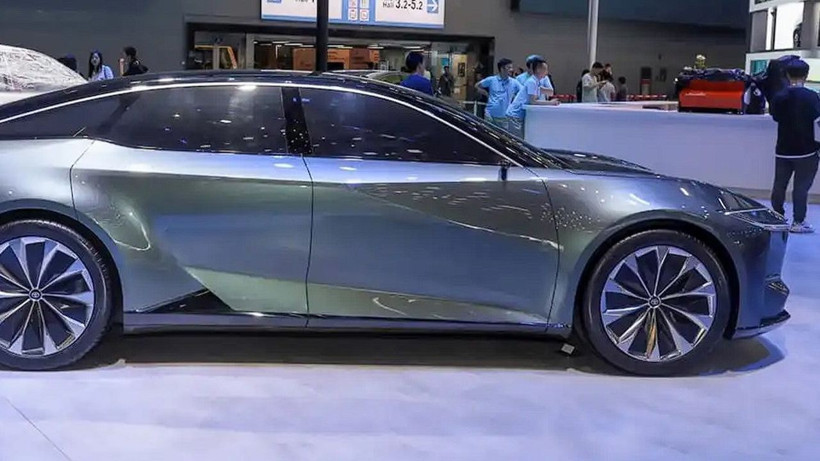 Toyota’nın yeni elektrikli otomobili Türkiye’de; Toyota bZ7 fiyatı çok şaşırtacak - Fotoğraf: 2
