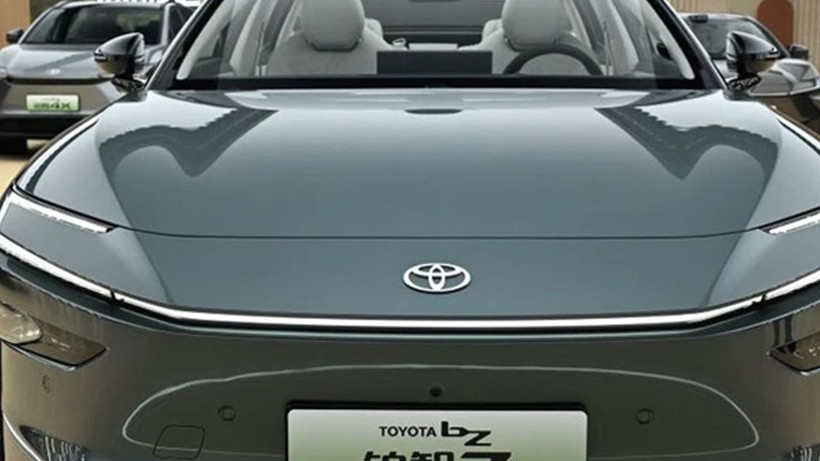 Toyota’nın yeni elektrikli otomobili Türkiye’de; Toyota bZ7 fiyatı çok şaşırtacak - Fotoğraf: 9